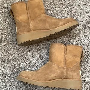 UGG Women's Kristin wedge Boot size 6